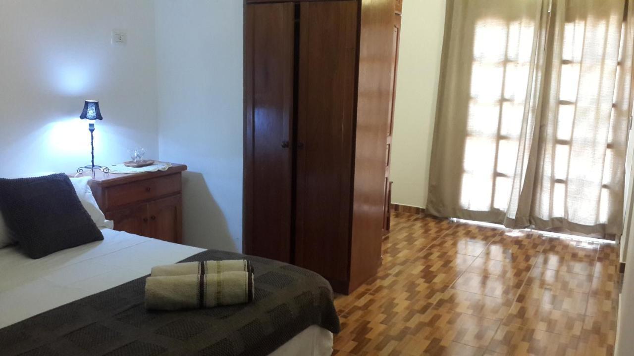 Casa Folks - Bed And Breakfast 伊瓜苏港 外观 照片